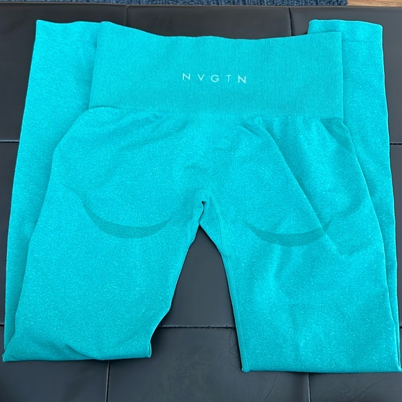 mistletoe nvgtn contour leggings - Picture 1 of 2